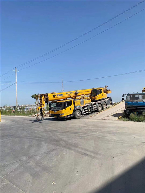 商州区吊车作业时，可能会产生哪些额外收费项目？